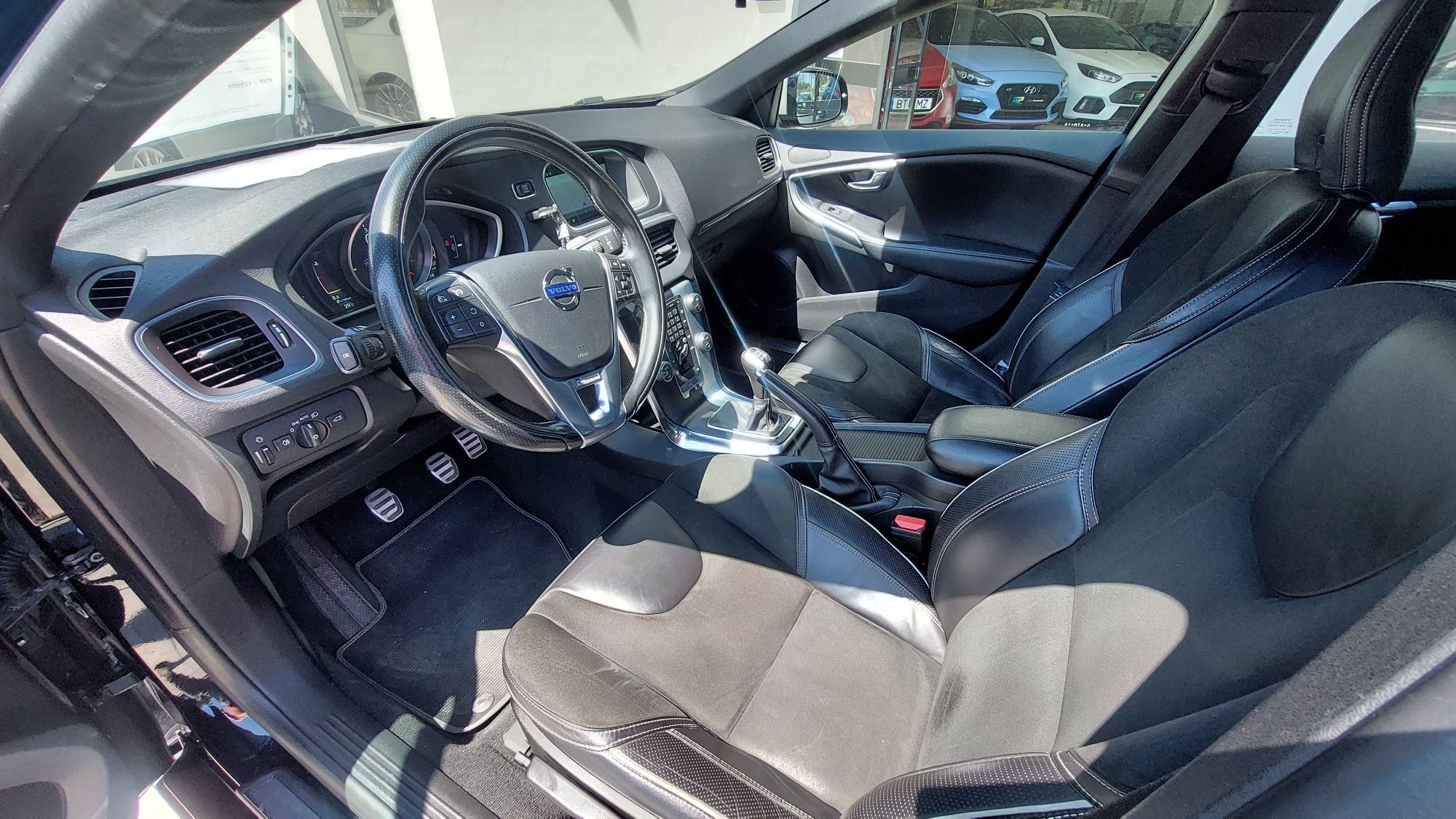 Volvo V40 D4 190cv R-Design