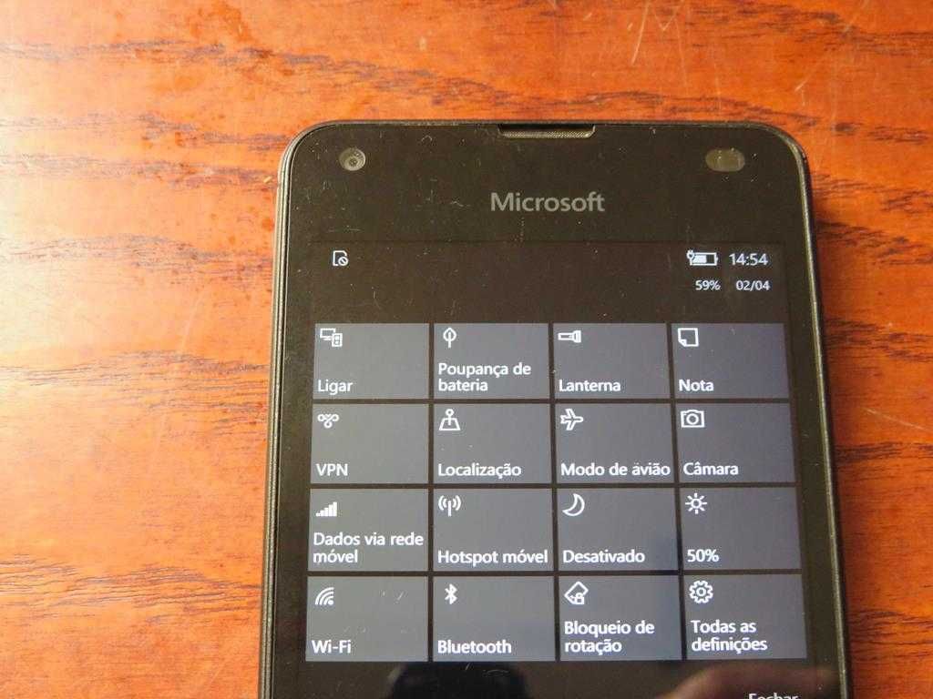 Microsoft Lumia 550 Windows Mobile 10/LCD 4,7/RAM 1Gb/Mem 8Gb/SD 200Gb