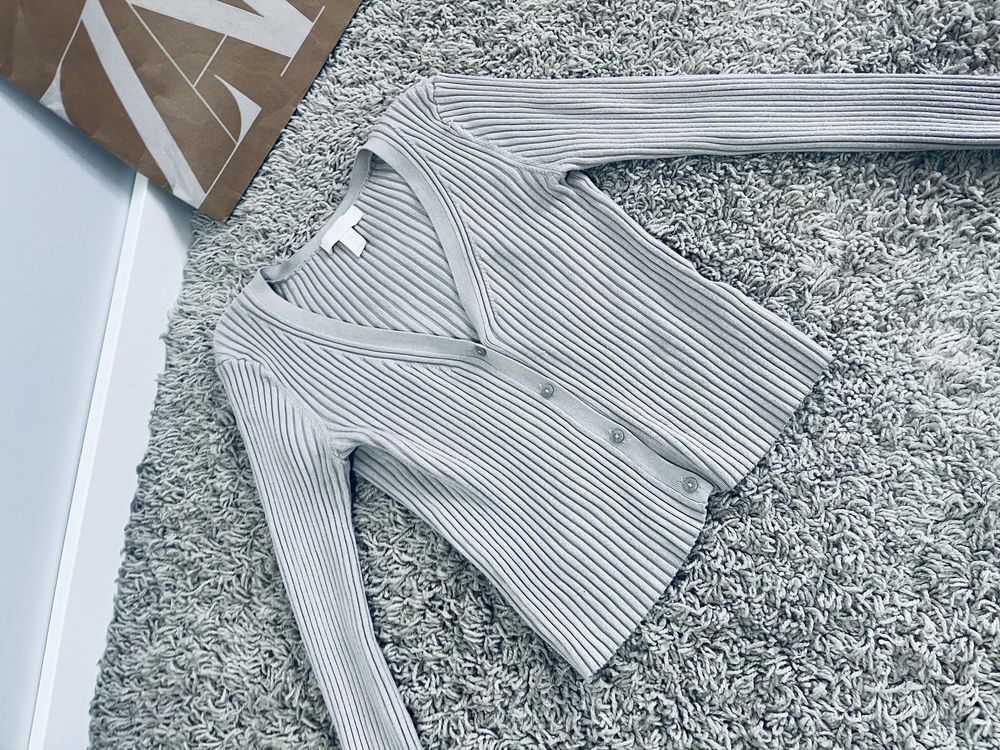 Bezowy kardigan damski rozm XS marki HM w prazki sweter na guziki