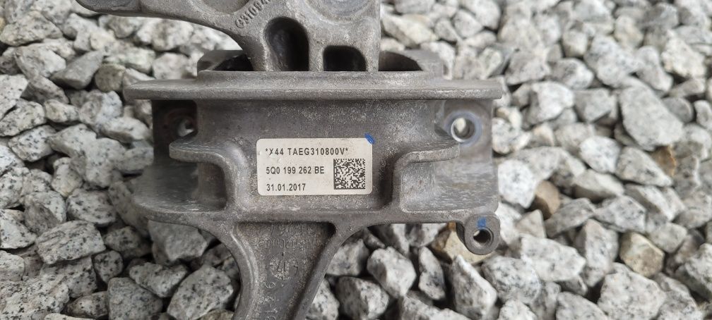 Poduszka silnika oryginalna Octavia 3 lift 1.4 tsi 150km
