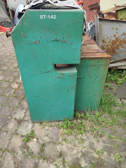 Gilotyna nożyce do blachy ST- 142  2 mm długosc ciecia 2 m,
