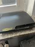 Playstation 3 slim 512 + 2 pady