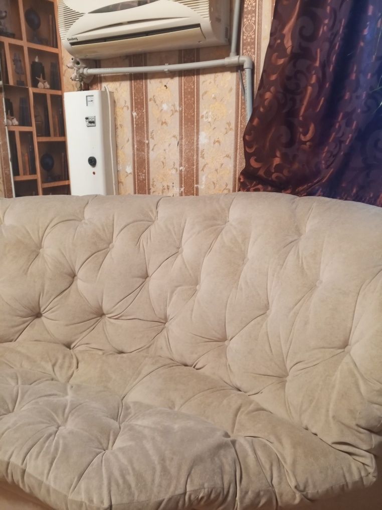 Продам кресло/диван не раскладной.
