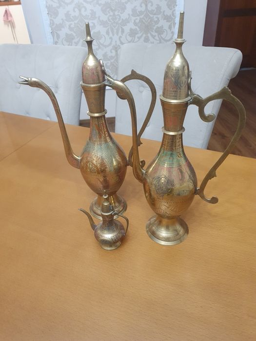 Czajniki mosiężne z Indii