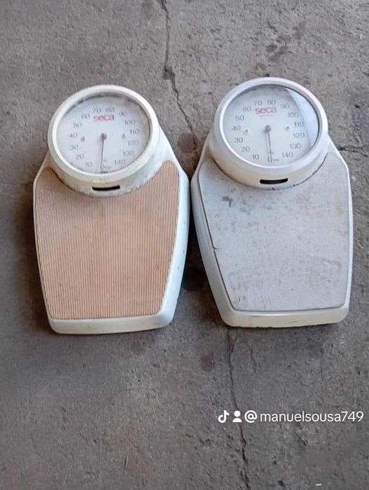 Vendo estas balança muita bom estado a trabalhar muito bem