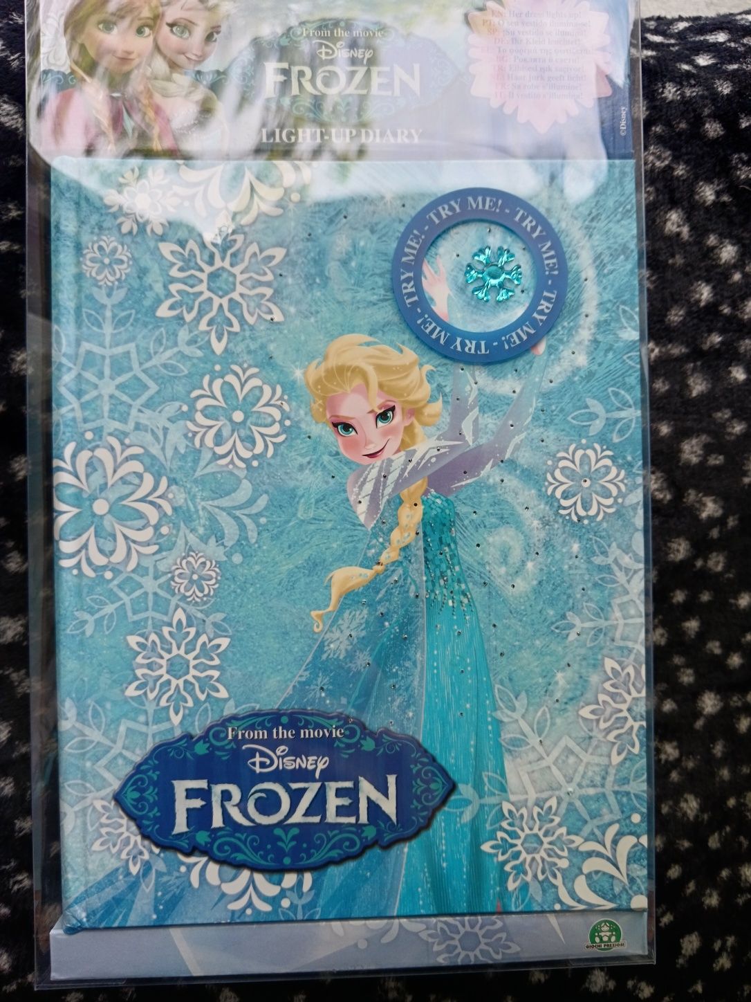 Kraina Lodu magiczny pamiętnik Elzy ze światełkami Frozen Disney