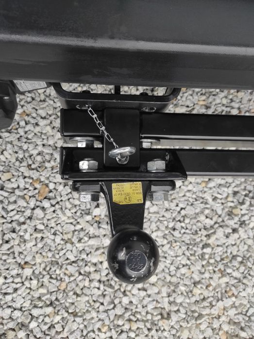 uchwyt nożycowy bagażnika rowerowego na hak do campervana