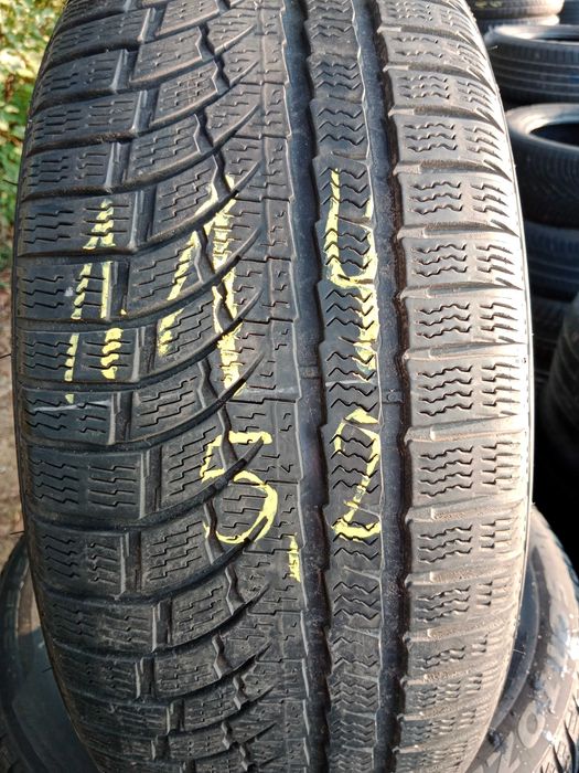 Opona używana 225/55R17 Nokian WR A4 1szt.