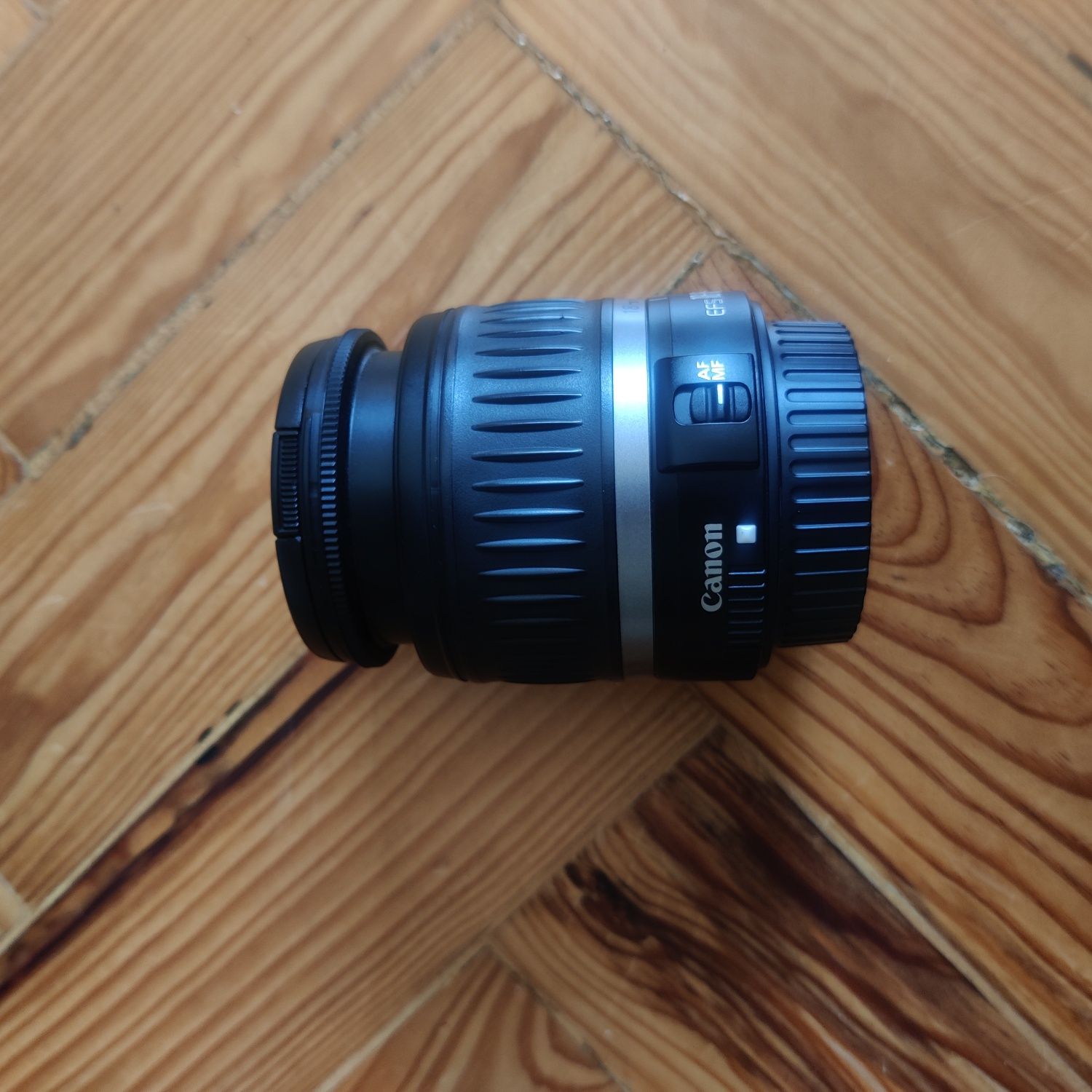 Canon zoom lens 18-55mm