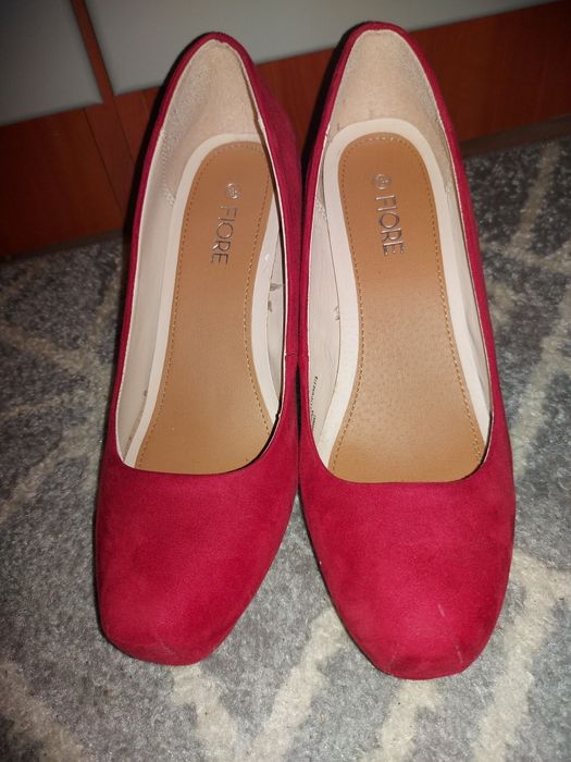 Czerwone szpilki r 39