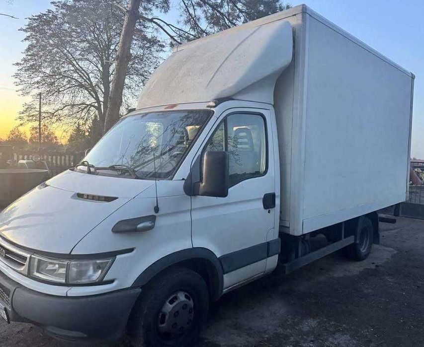 Transport - auto z windą