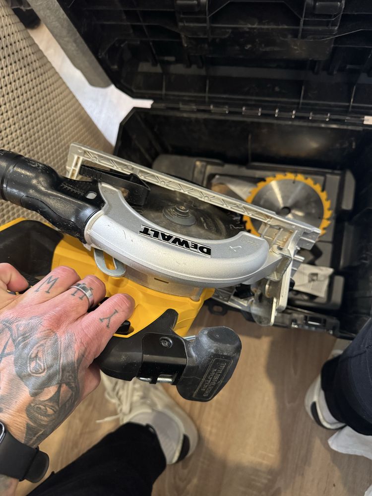 Kit ferramentas dewalt barato e com nota