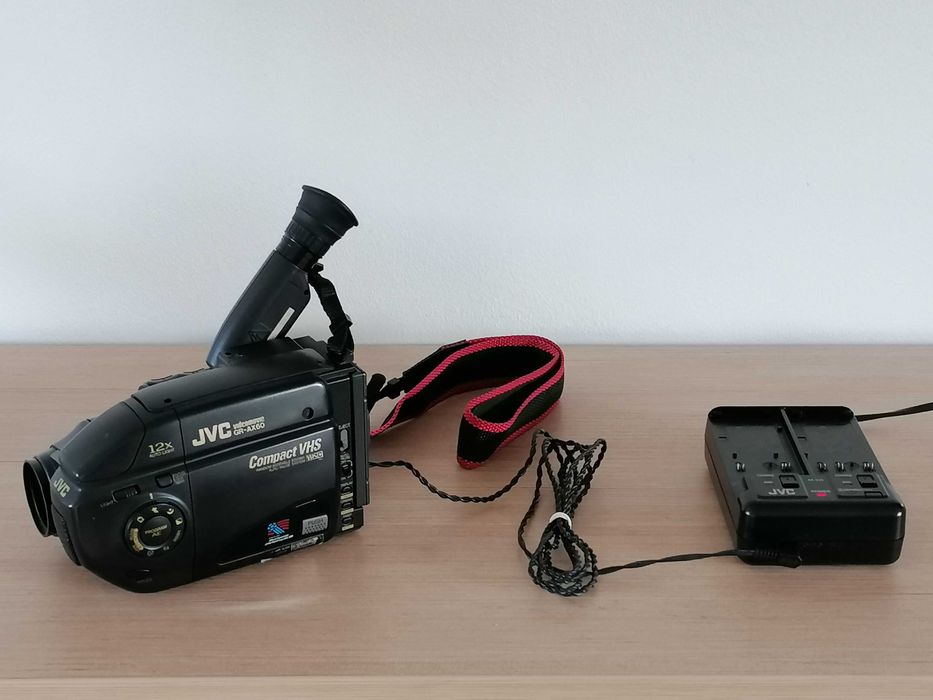 Kamera VHS-C JVC GR-AX60 Made in Japan Retro kamera analogowa