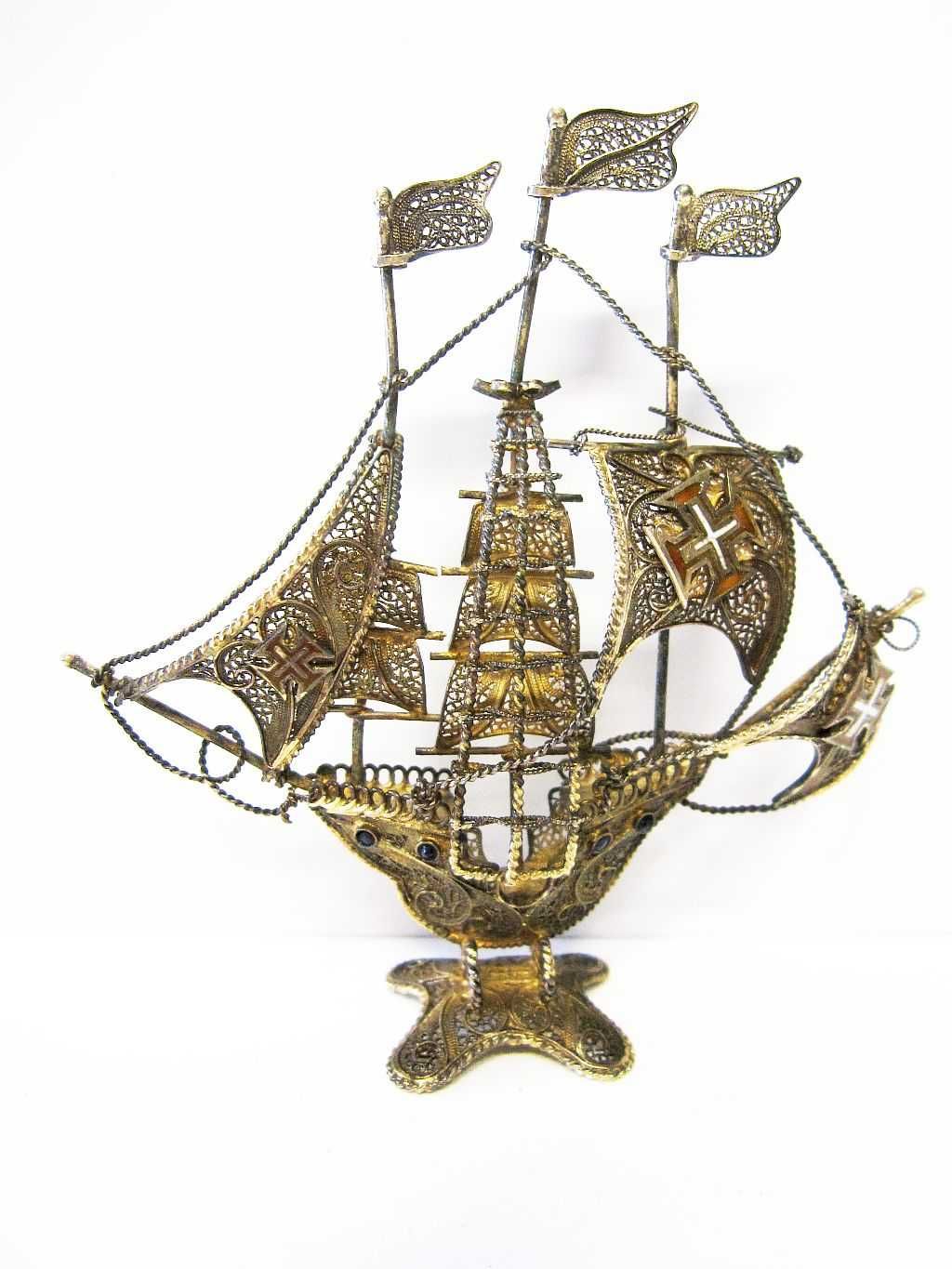 caravela em prata filigrana dourada portuguesa com esmalte 9,5 cm