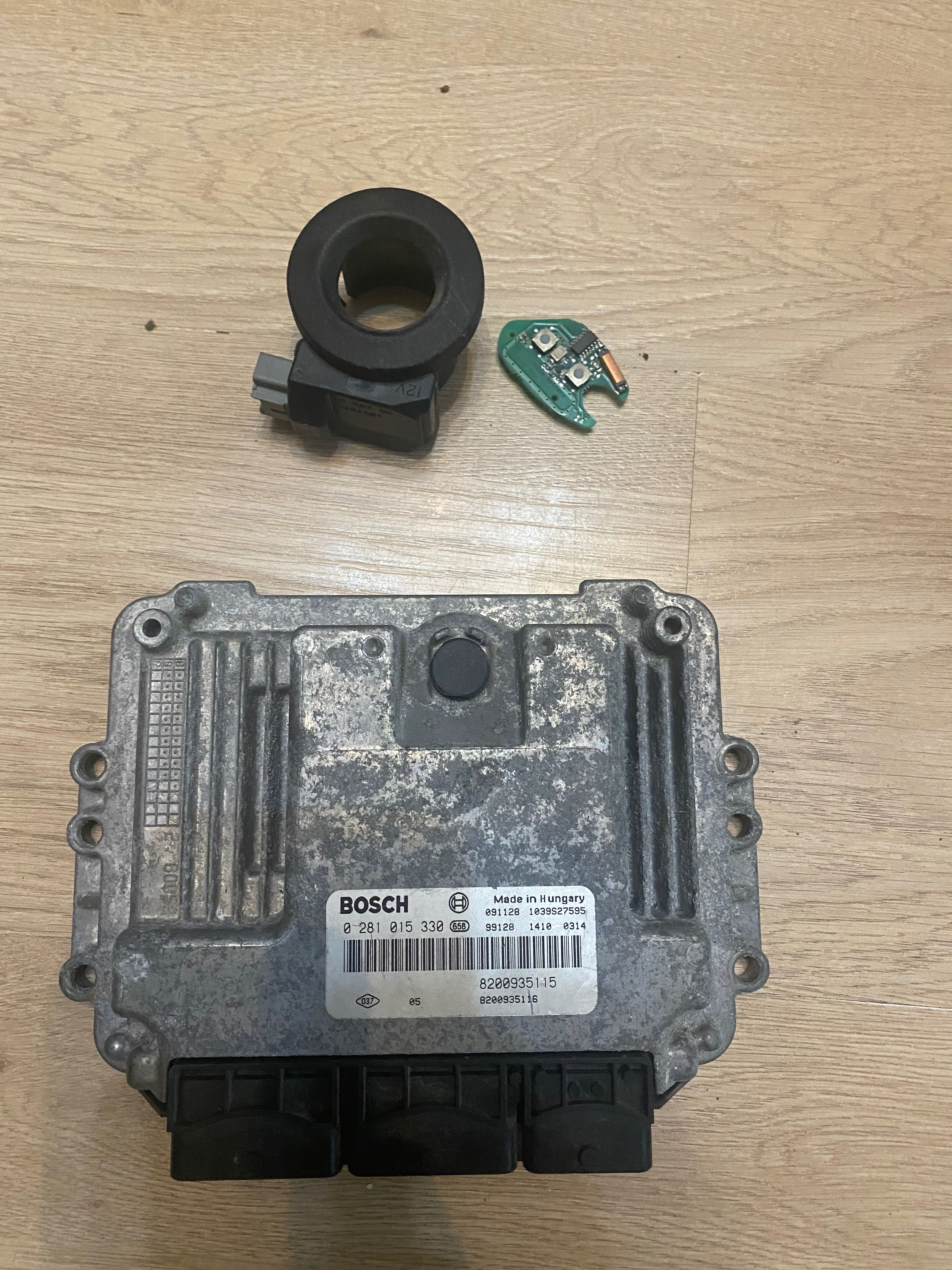 Блок к-ня двигуном 2.0 DCI 0281015330/0281017003/0281018497/0281019840