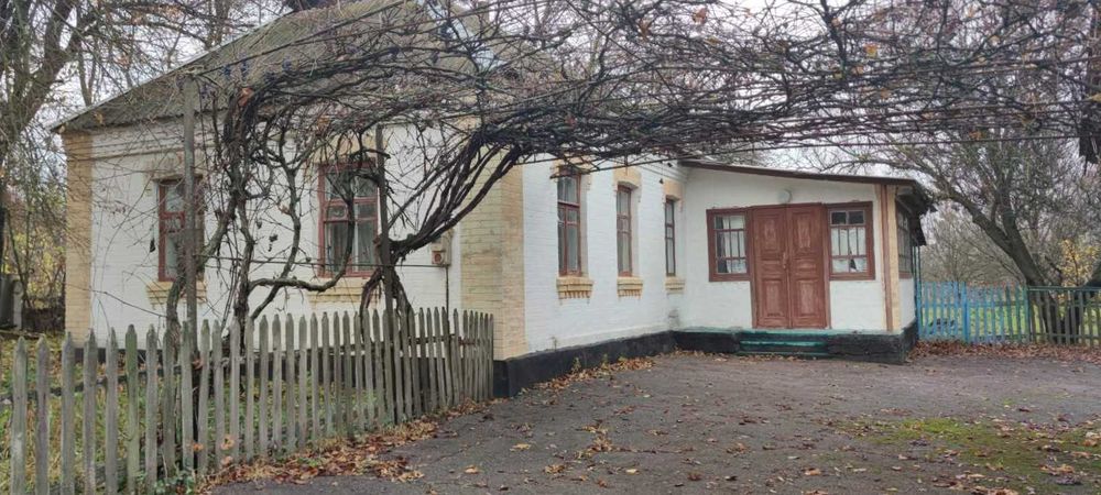 Продаж будинку 60м2, 4 кімнати, 43сотки. Власний вихід до річки.ID:201