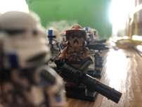 Minifiguras Lego Star Wars (apenas clones e todos os acessórios)