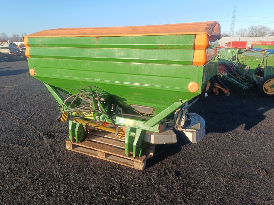 Rozsiewacz nawozów Amazone