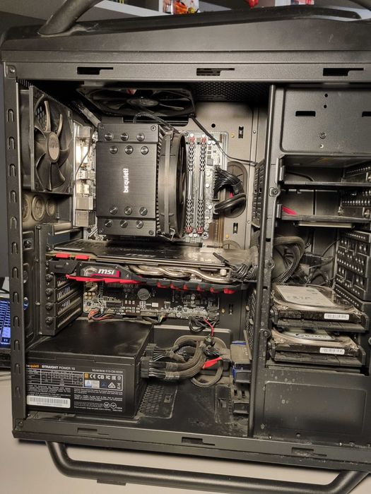 Komputer Gamingowy i7-6700K 4GHz/GTX 1070/16 GB RAM +WIN10 + akcesoria