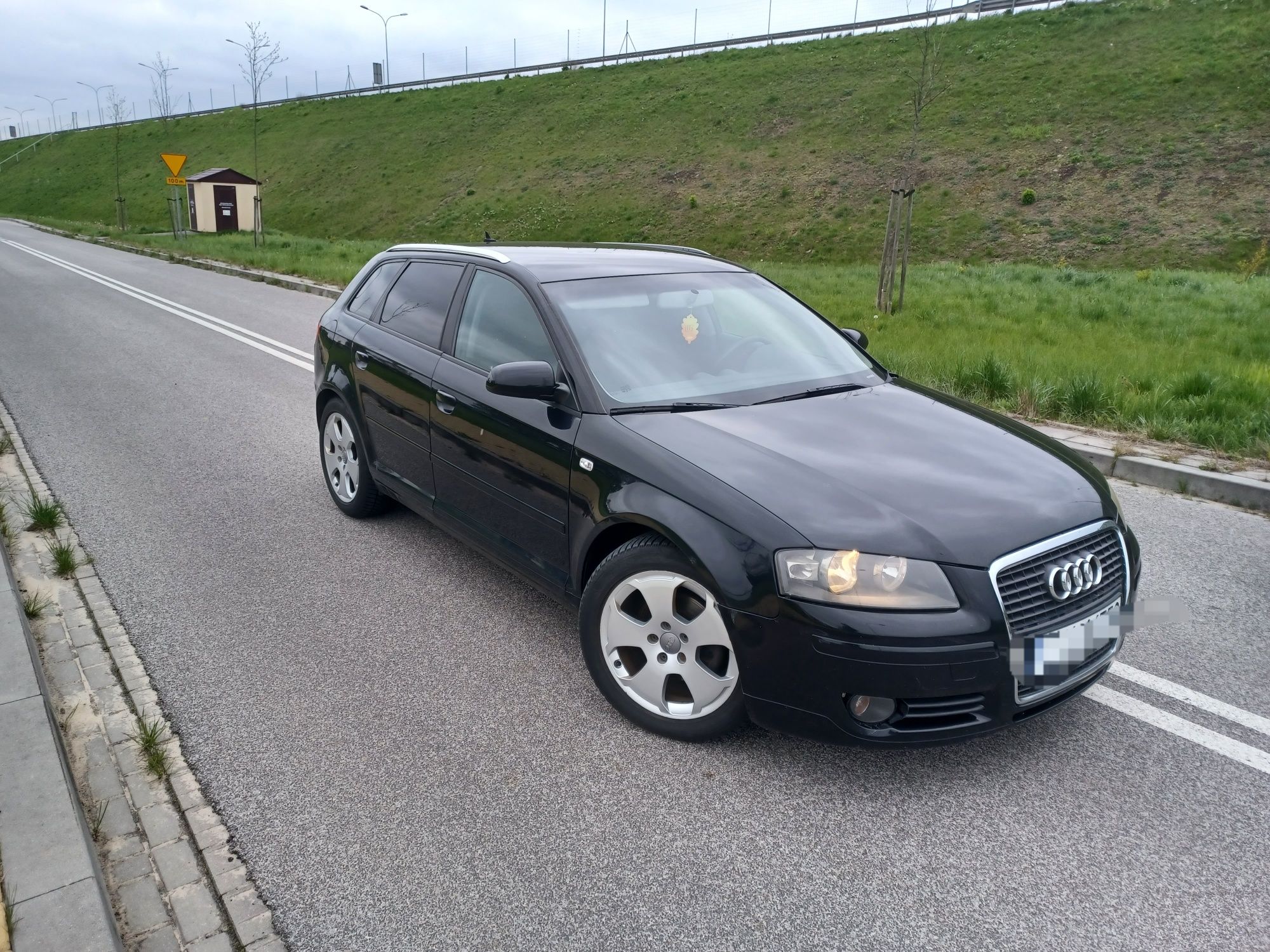 Audi a3 8p.140km.automat DSG.navi.g.fotele.klimatronik.alufelgi.pdc.