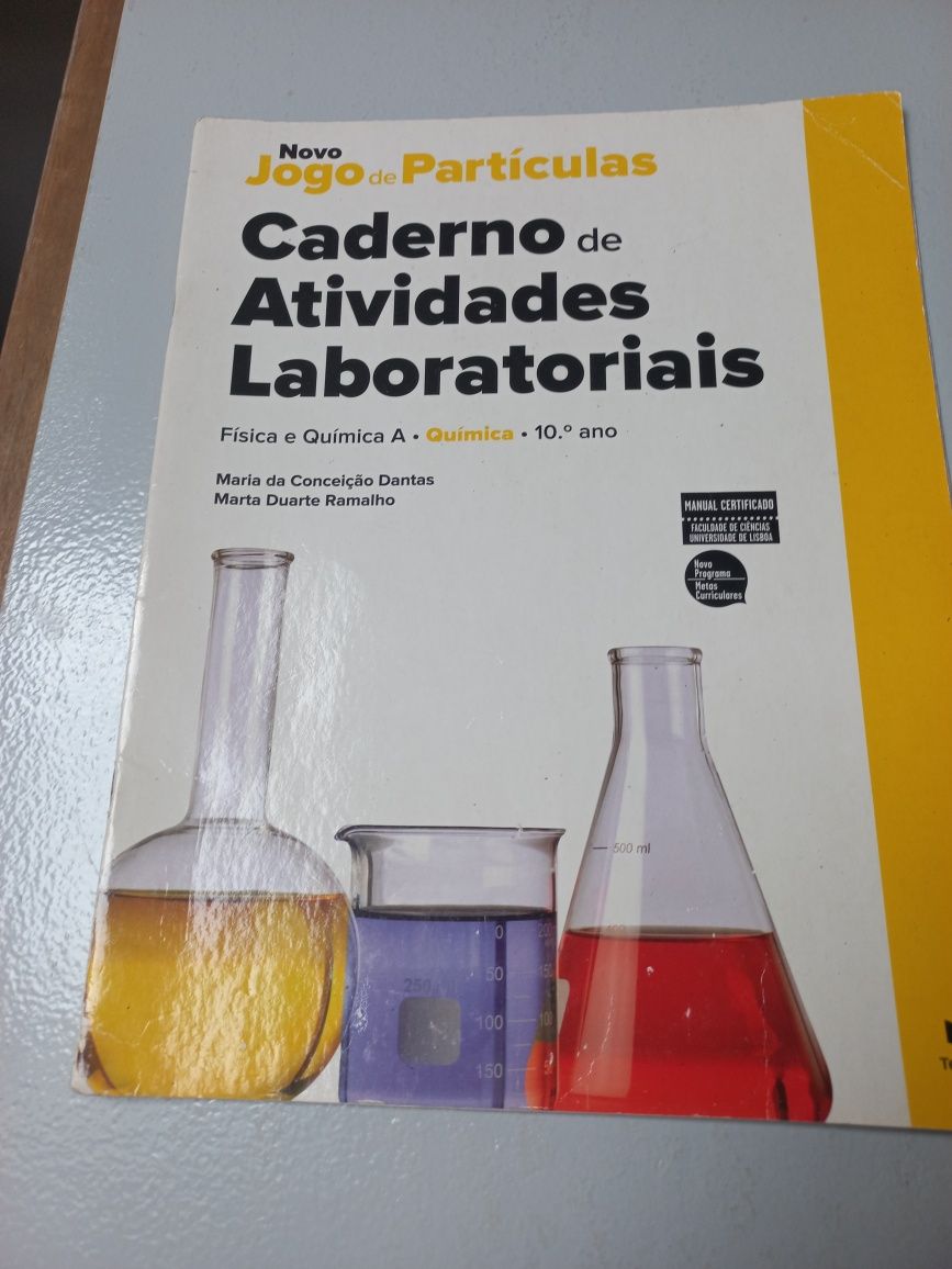 Livros  10°ano FQ A Novo Jogo de Partículas Há Física entre Nós