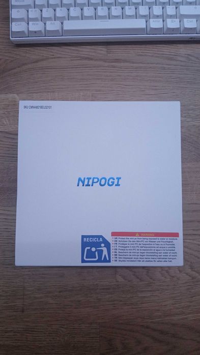 NiPoGi AM21 Mini PC Ryzen 9 6900HX