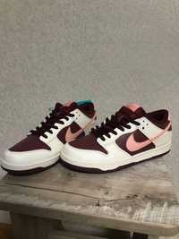 Nike SB Dunk Valentine