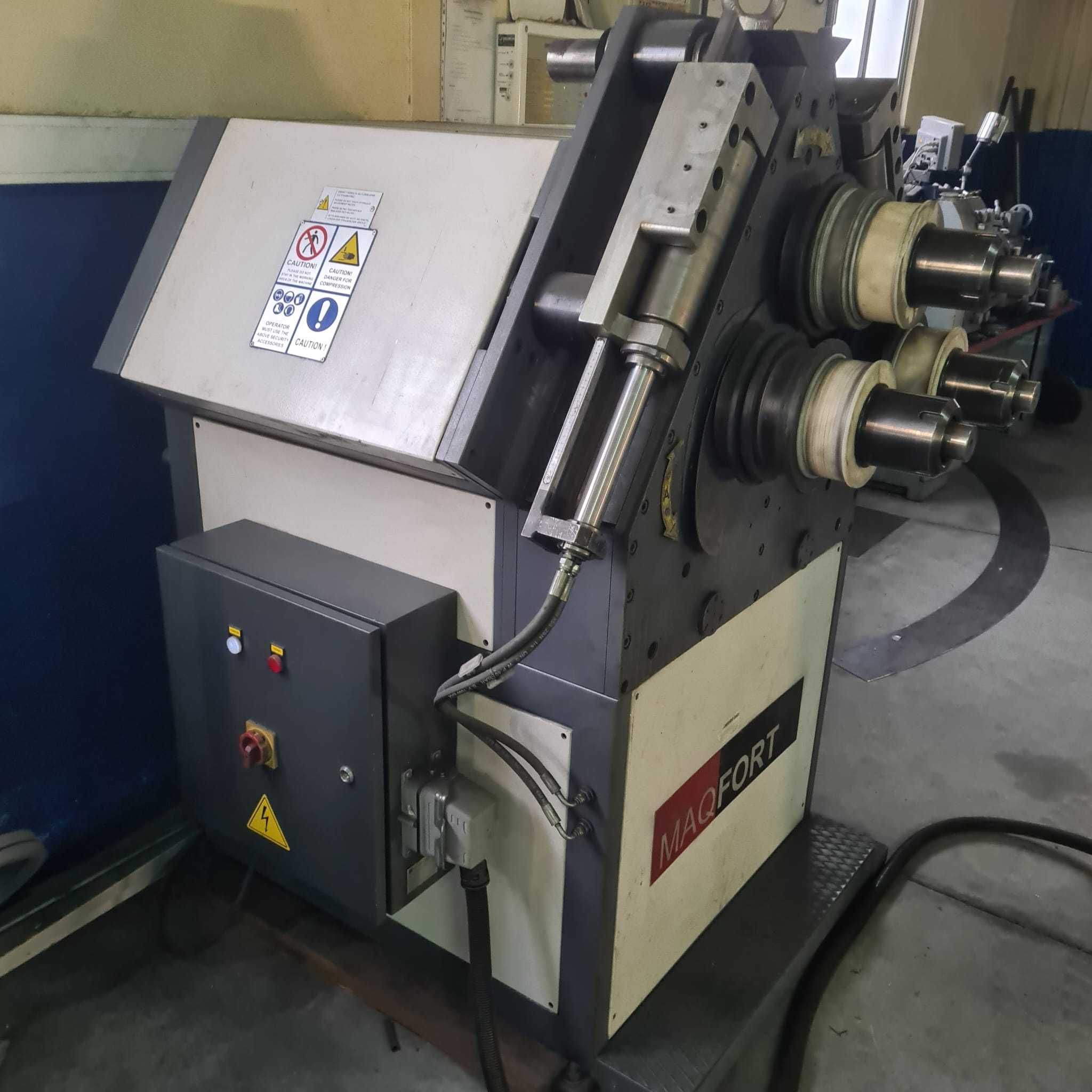 Curvadora de Perfis MAQFORT RB-803-DP