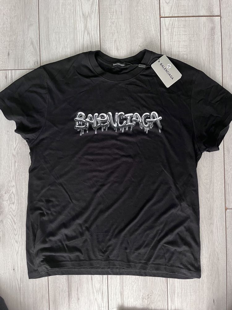 BALENCIAGA Graffiti Logo Black L