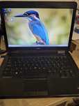 Laptop Dell Intel i5 8 GB RAM podświetlana klawiatura dysk SSD komplet