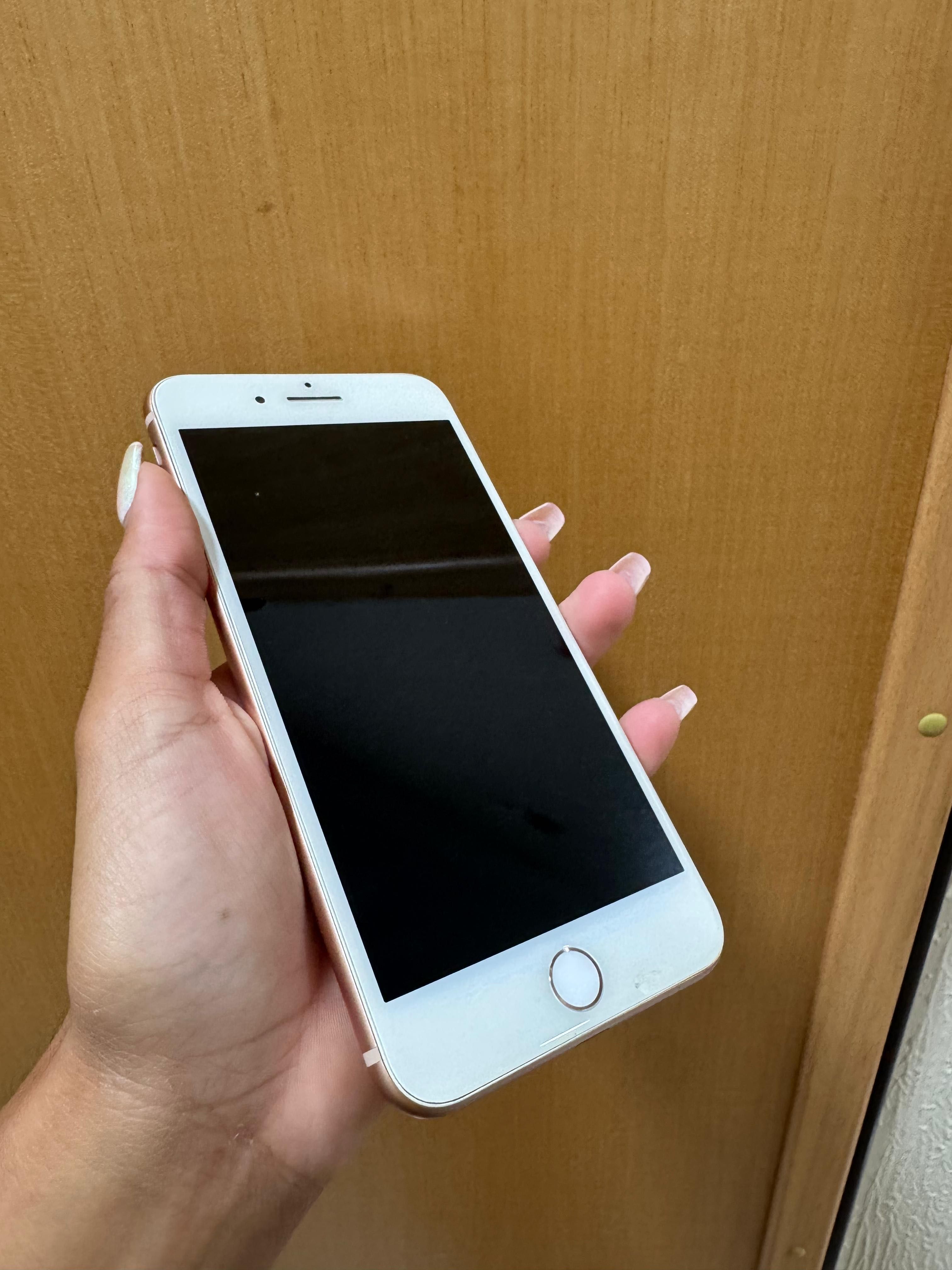 iPhone 8 Plus 64GB Rose