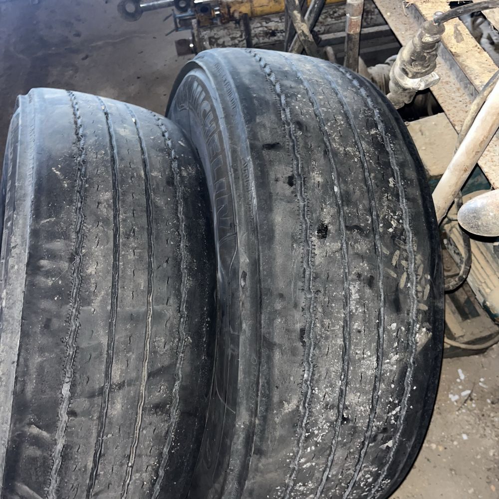 Pneus michelin 385/65 22,5