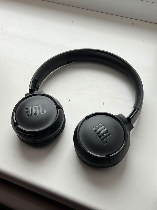 Навушники JBL Tune 520BT