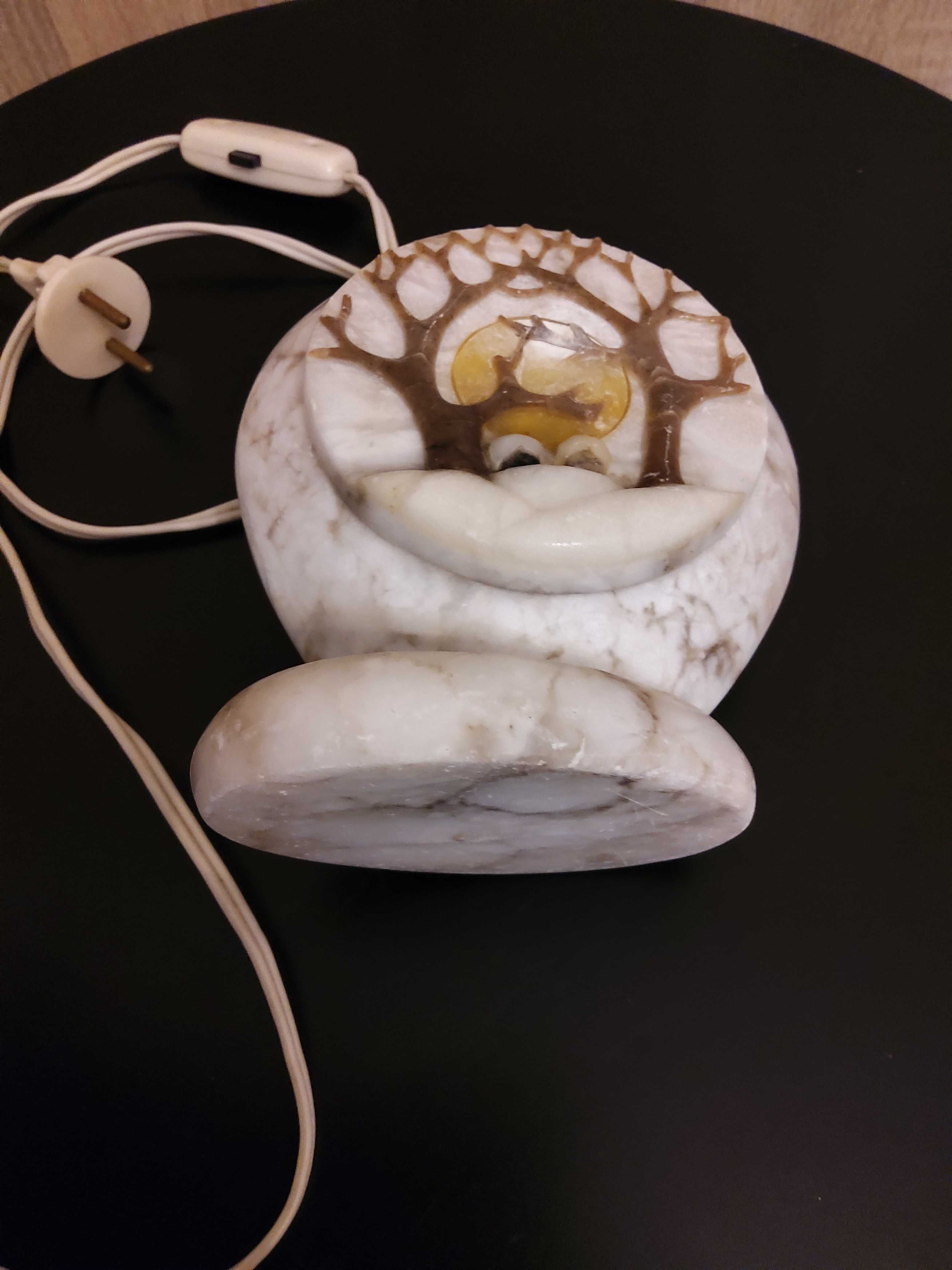 Lampka nocna z marmuru