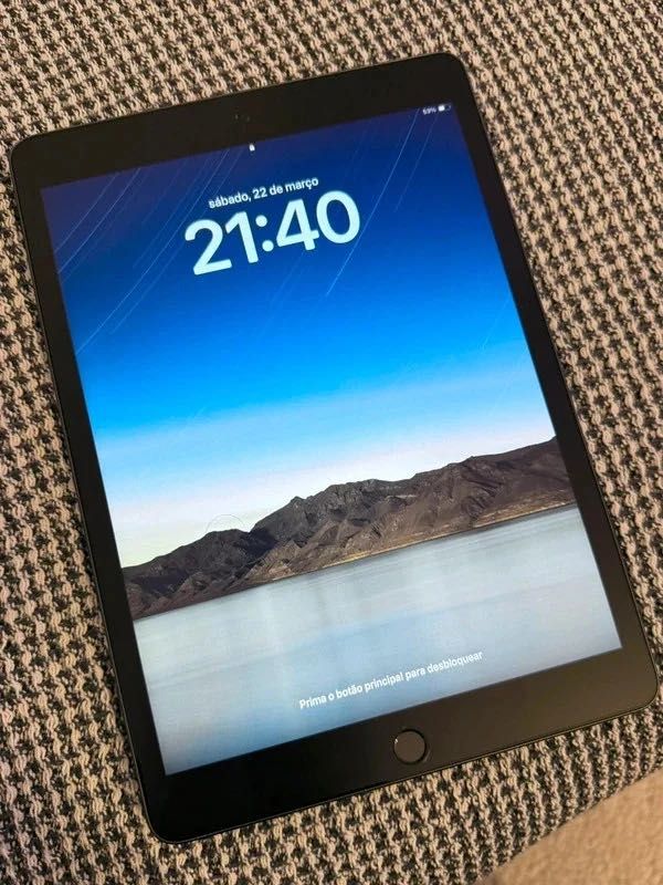 iPad 9a Geração 10.2" 64Gb WiFi (Com caixa e capa)
