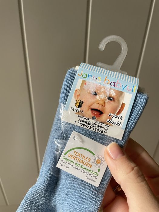 Nowe skarpetki  wełna janus 20-24