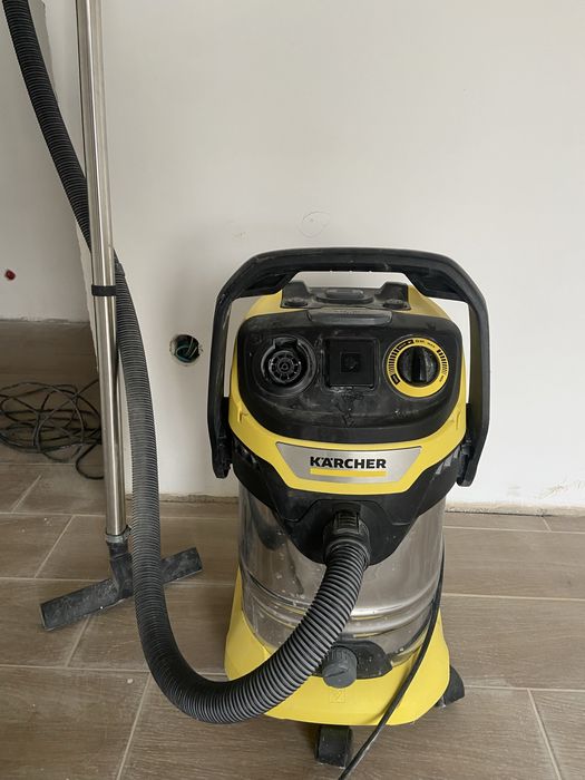 Aluguer Aspirador karcher água e pó
