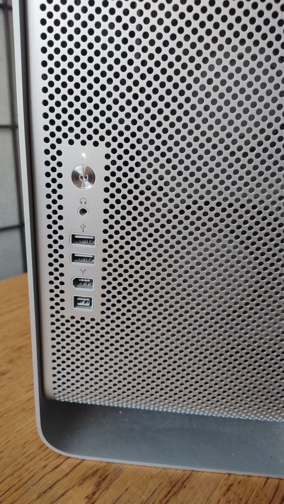 Retro komputer Apple mac pro
