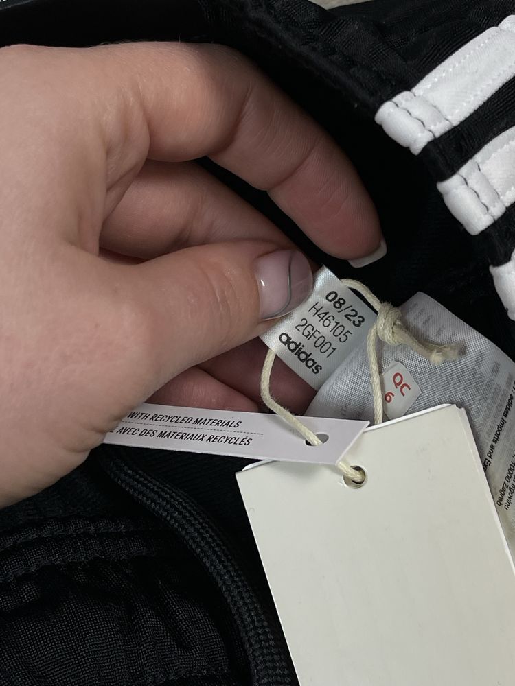Спортивні штани  adidas  м 3s jog tp tri h46105