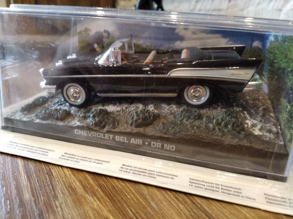 1:43 Chevrolet Bel Air James Bond 007 Dr. NO model