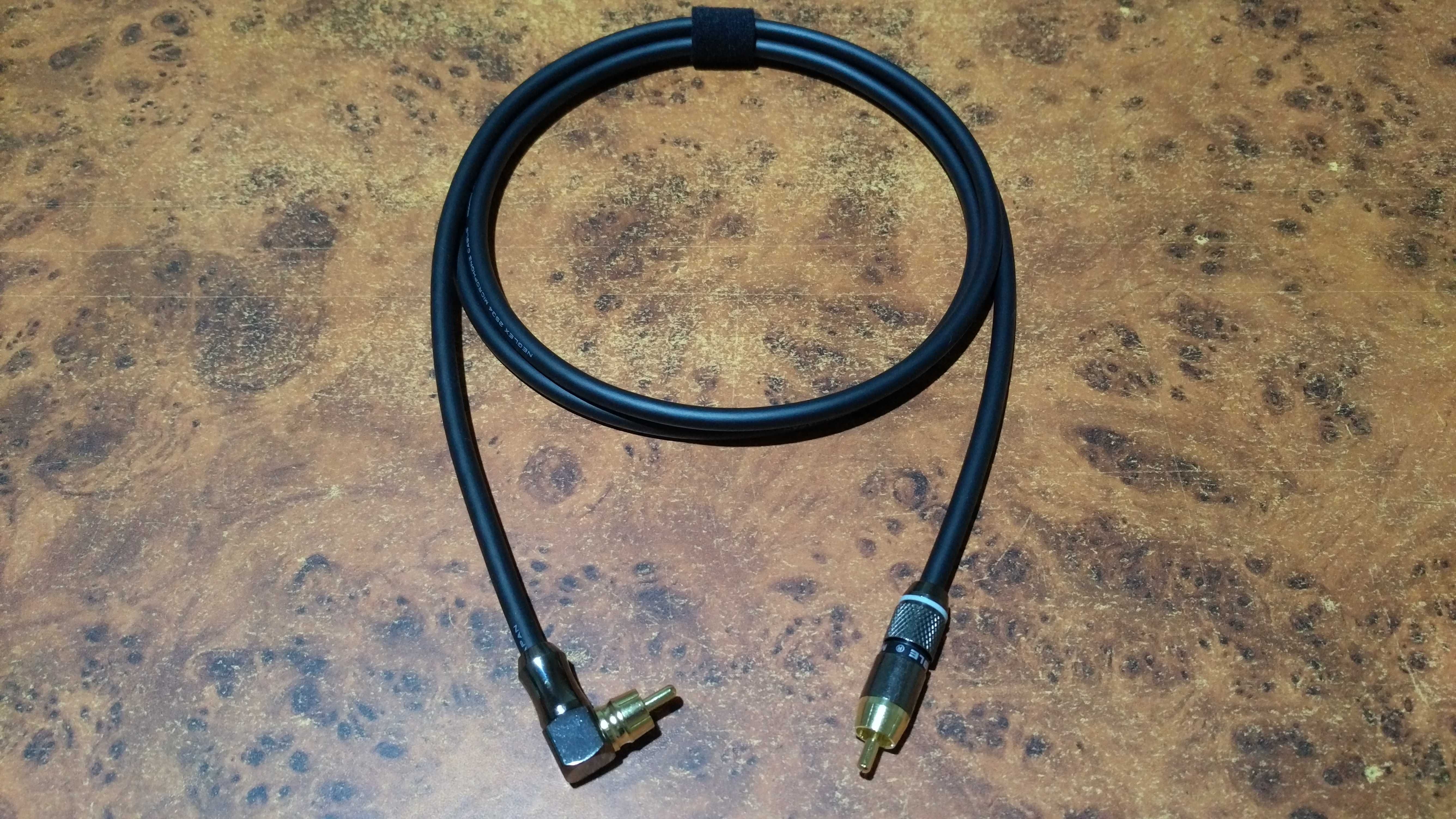 Hi-Fi сабвуферный кабель RCA/RCA MOGAMI Neglex W2534 (Япония) экран