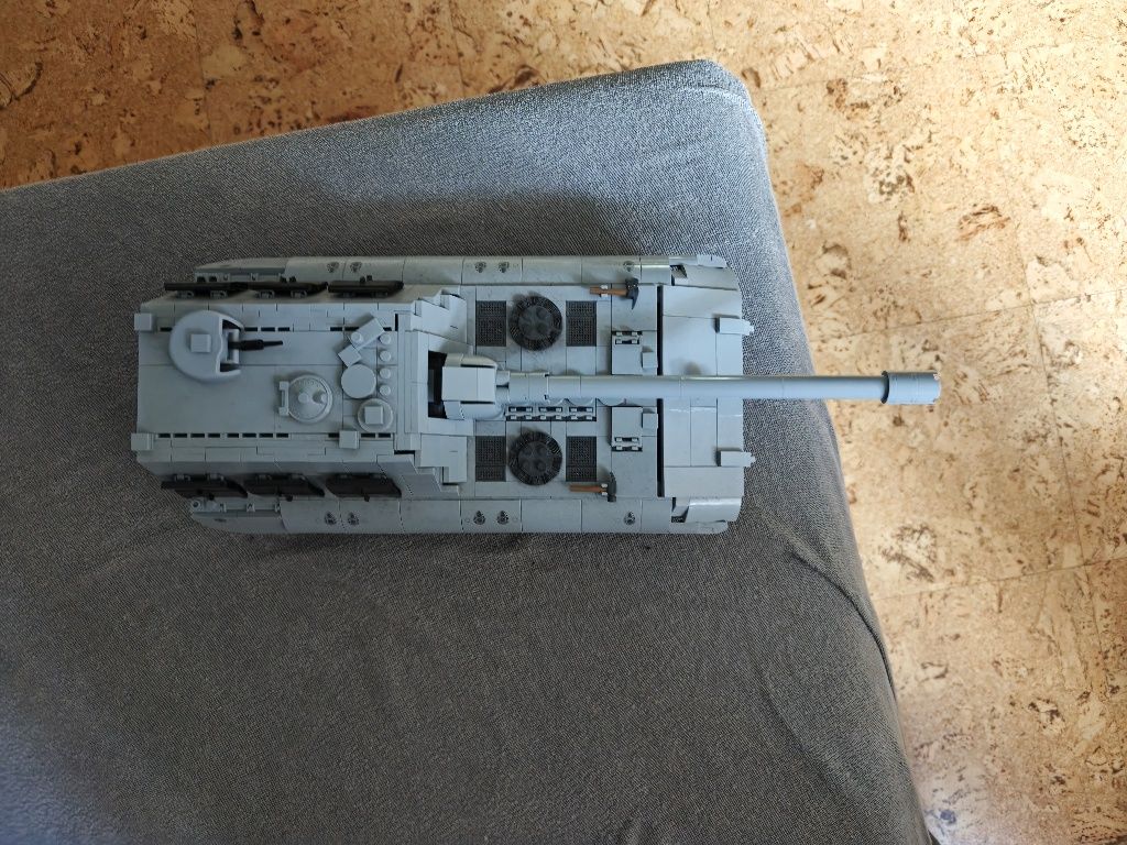 Cobi jagdpanzer E100