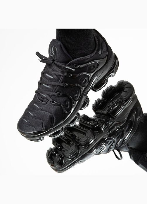 Кроссовки Nike Air VaporMax Plus Triple Black 924453-004
