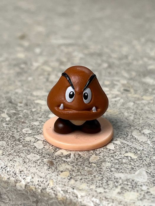 Figura Super Mário - “Goomba”