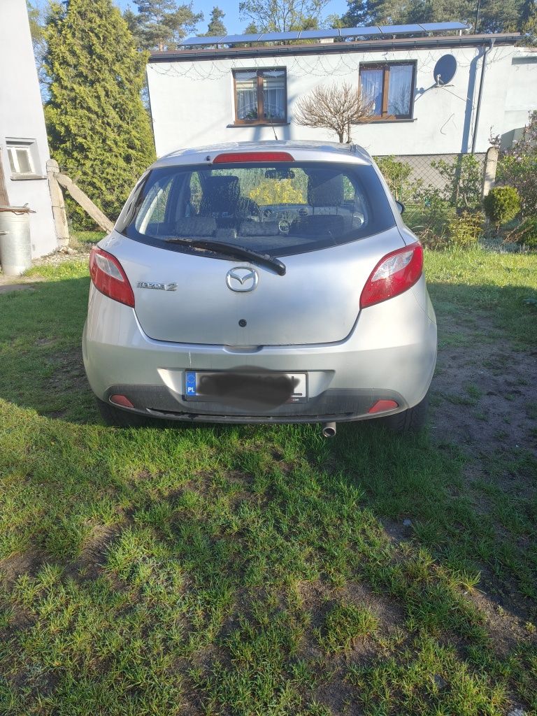 Mazda 2 2007 rok