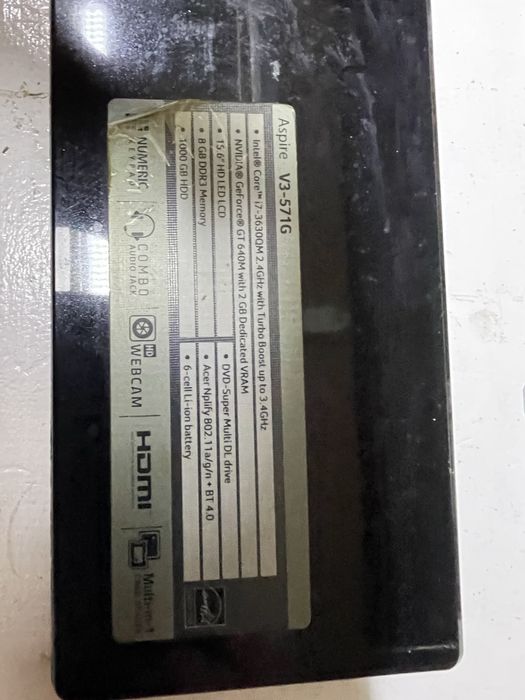 Pozostalosci po laptopie acer aspire v3-571g części laptop uszkodzony