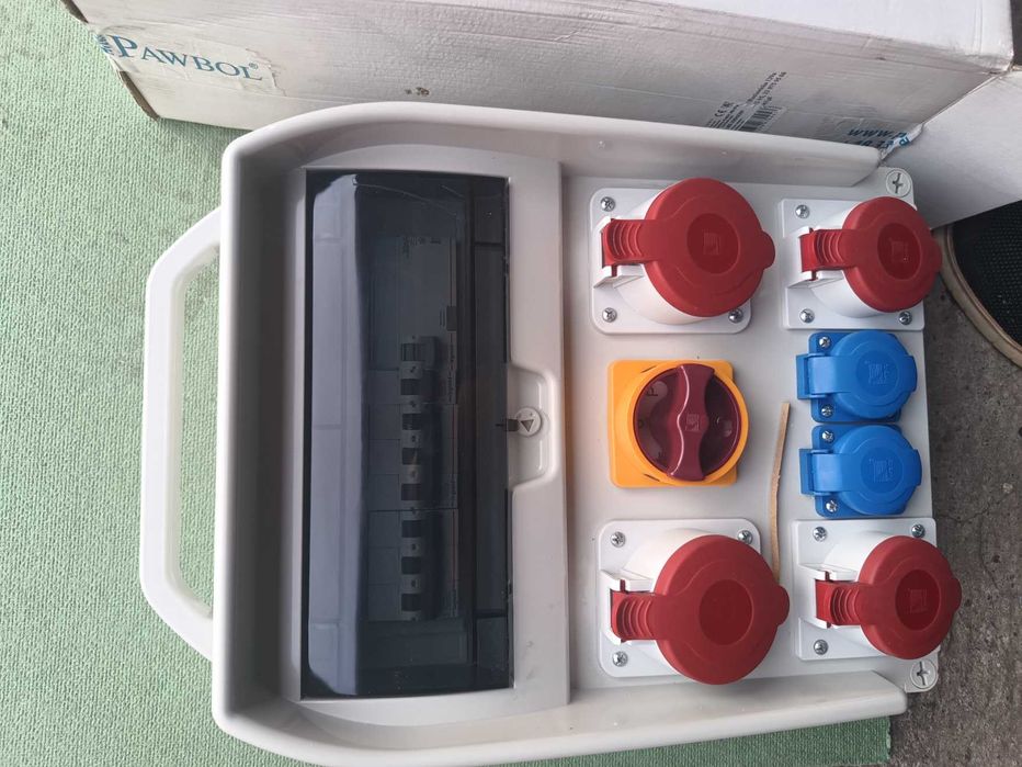 Rozdzielnica R-BOX 380 R-13