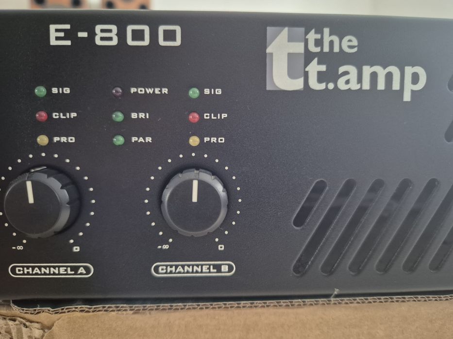 Wzmacniacz The t.amp E-800 Końcówka mocy.