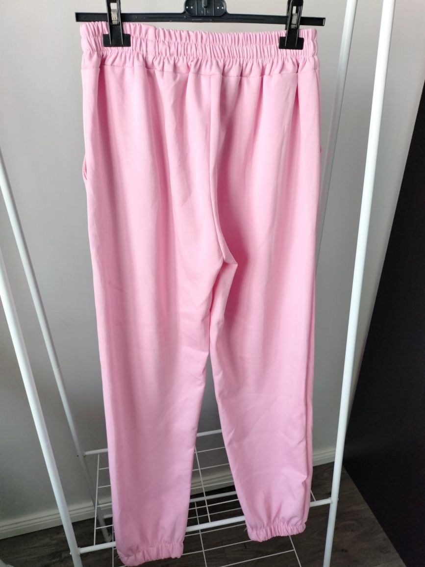 Włoski komplet masełko bluza spodnie print cukierkowy róż r.uni S-XL