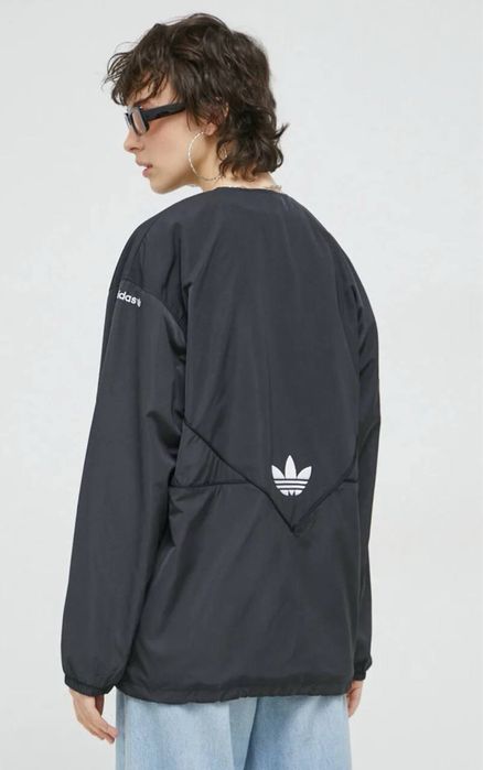 Вітрівка вітровка куртка жакет adidas